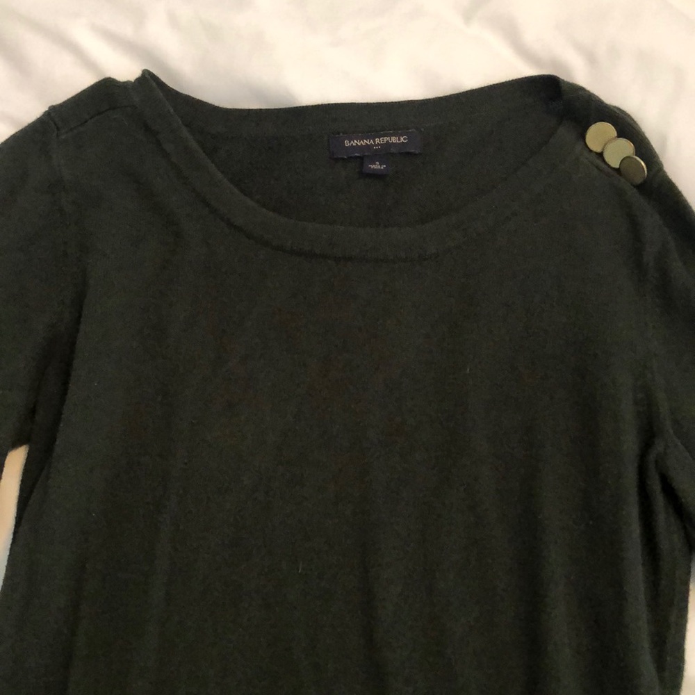 Women’s sweater